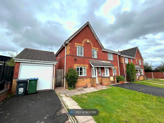 3 Bedroom Semi-Detached House To Rent In Mansion Drive, Tipton, DY4