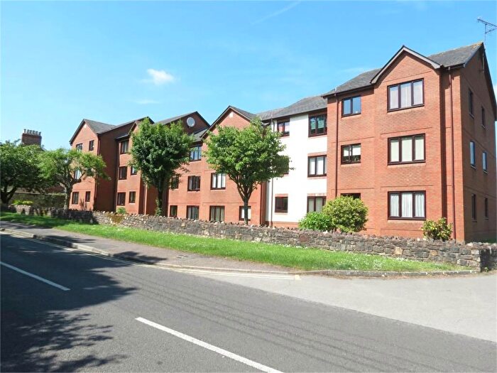 2 Bedroom Flat To Rent In Cedar Court, Wellington, TA21