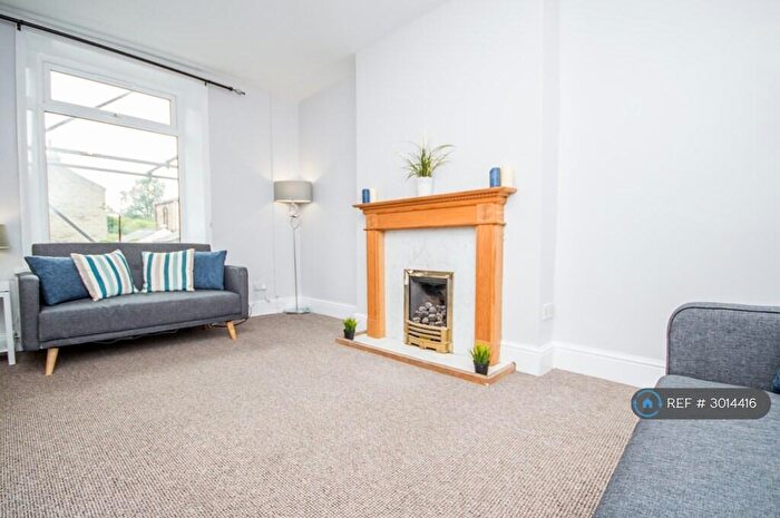 2 Bedroom Terraced House To Rent In Holmes Lane, Bacup, OL13