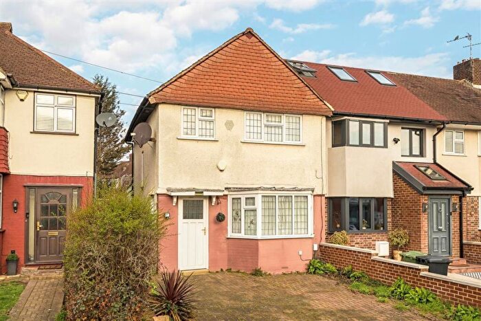 3 Bedroom House To Rent In Jevington Way, Lee, SE12