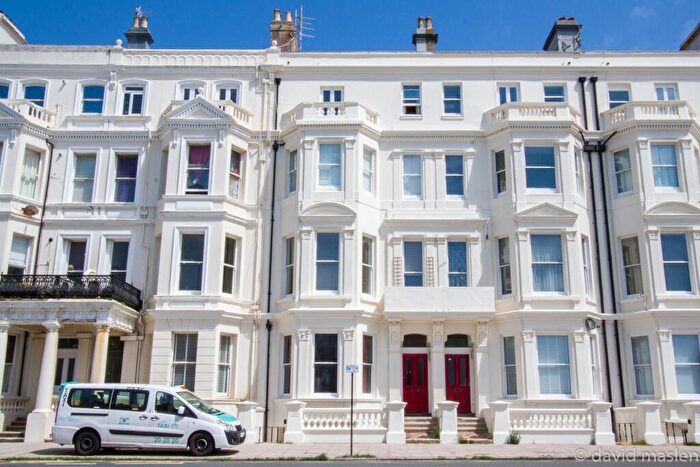 2 Bedroom Apartment For Sale In St Aubyns Gardens, Hove, BN3