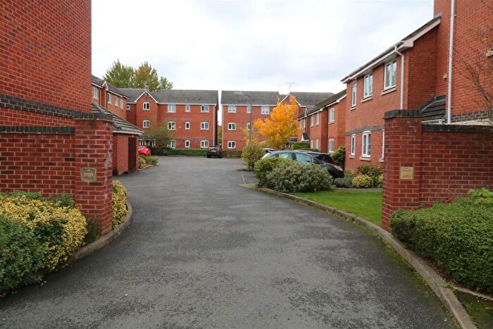 2 Bedroom Apartment To Rent In Harbourne Close, Kenilworth, CV8