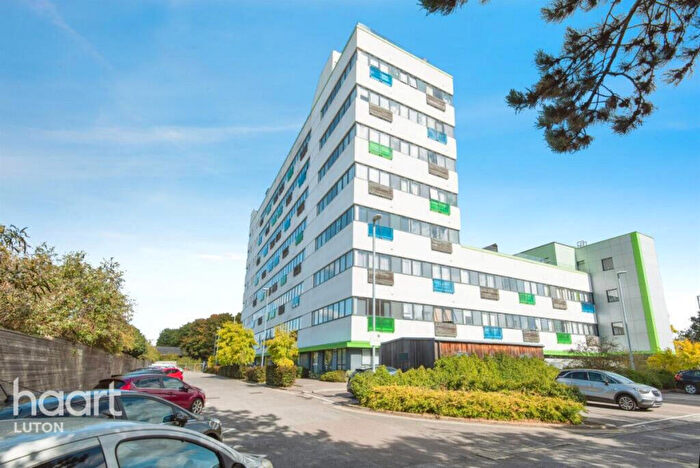 2 Bedroom Flat To Rent In Kings Road, Stevenage, SG1