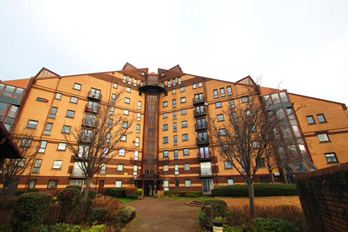 3 Bedroom Flat To Rent In Mavisbank Gardens, Festival Park, G51