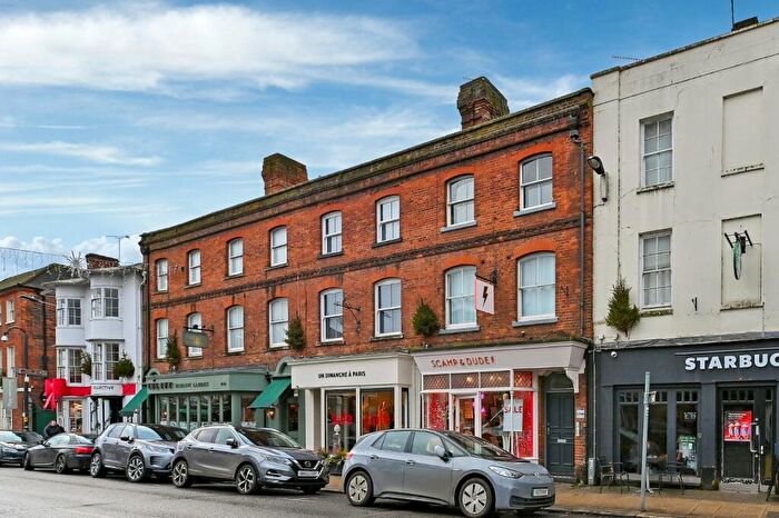 2 Bedroom Apartment To Rent In High Street, Marlow, Buckinghamshire, SL7