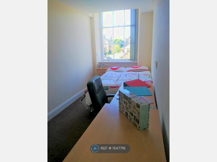 8 Bedroom Flat To Rent In Queen Street, Lancaster, LA1