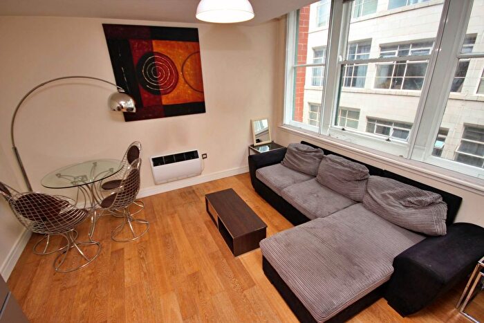 2 Bedroom Flat To Rent In Hilton Street, Manchester, M1
