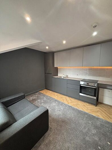 2 Bedroom Flat To Rent In -, Manchester, M14