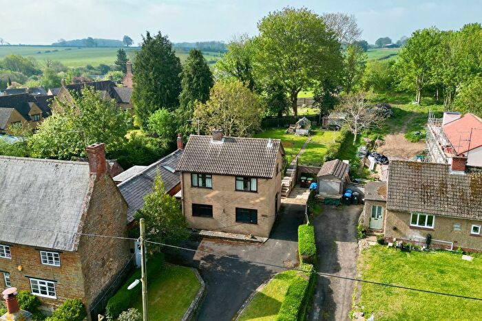 3 Bedroom Detached House For Sale In Main Street, Whilton, NN11