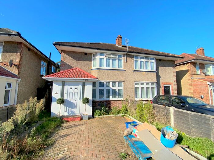 3 Bedroom Semi-Detached House To Rent In West Road, Bedfont, Feltham, TW14