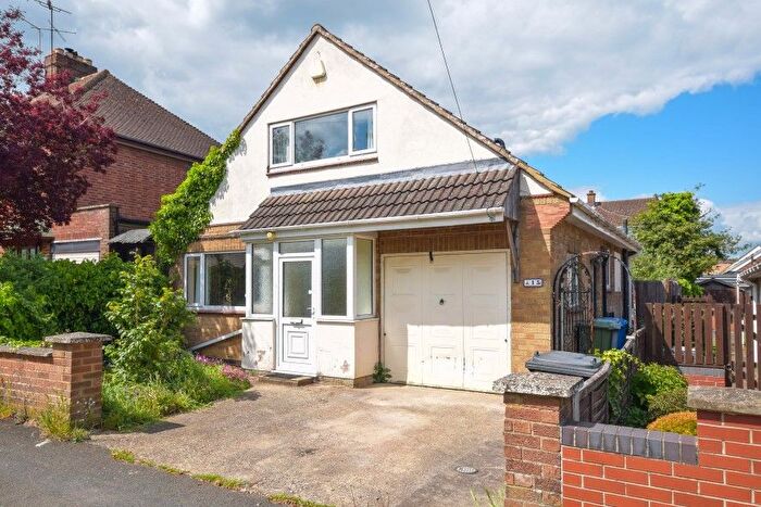 2 Bedroom Detached House For Sale In North Park Drive, Kettering, NN16