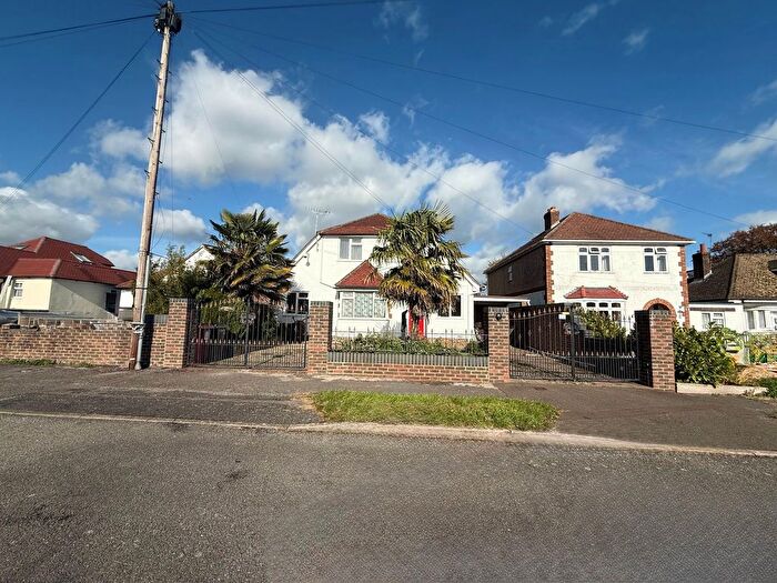 5 Bedroom Detached House For Sale In Westmead Road, Chichester, PO19