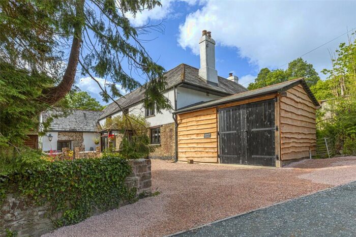 4 Bedroom Detached House For Sale In Holsworthy, Devon, EX22