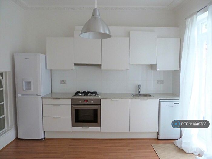 2 Bedroom Flat To Rent In Delancey Street, London, NW1