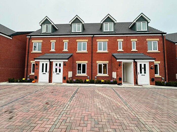 3 Bedroom Town House To Rent In Navigation Way, Hesketh Bank, Preston, PR4