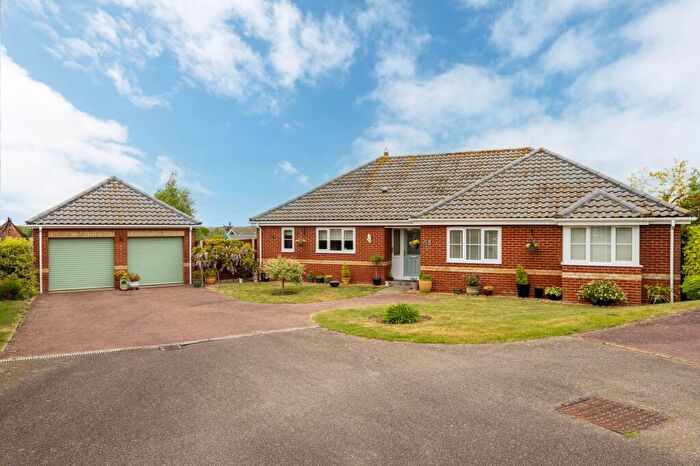 3 Bedroom Bungalow For Sale In Rowan Way, Worlingham, NR34
