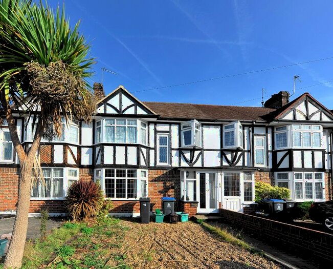 3 Bedroom Terraced House To Rent In Cardinal Avenue, Kingston, KT2