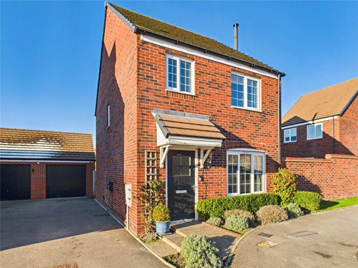 3 Bedroom House For Sale In Cornfields, Chinnor, Oxfordshire, OX39