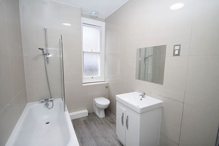 1 Bedroom Flat To Rent In Woolstone Road, London, SE23