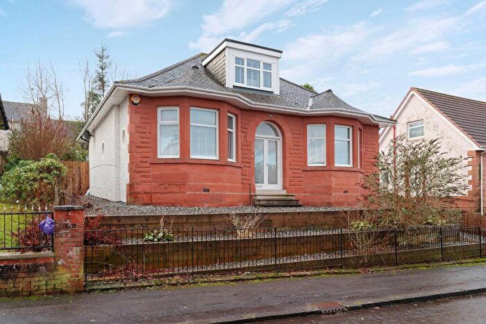 4 Bedroom Detached House For Sale In Fennsbank Avenue, Rutherglen, G73