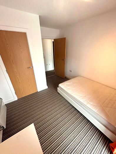 2 Bedroom Apartment To Rent In Richmond Road, Cardiff(City), CF24
