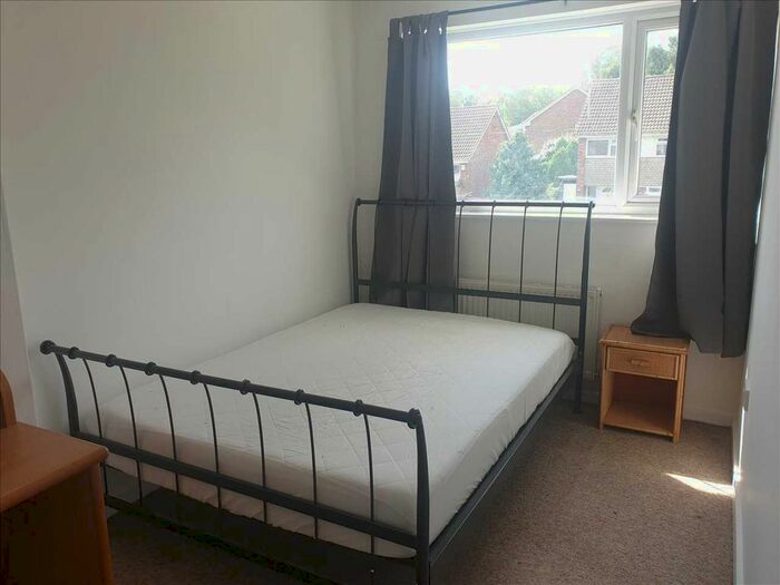 1 Bedroom Property To Rent In Tenterden Drive, Canterbury, CT2