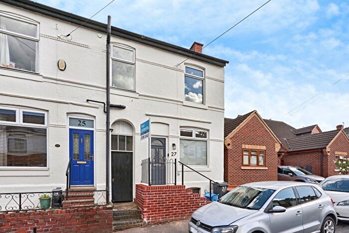 4 Bedroom Semi-Detached House For Sale In Vicarage Road, Wednesbury, WS10