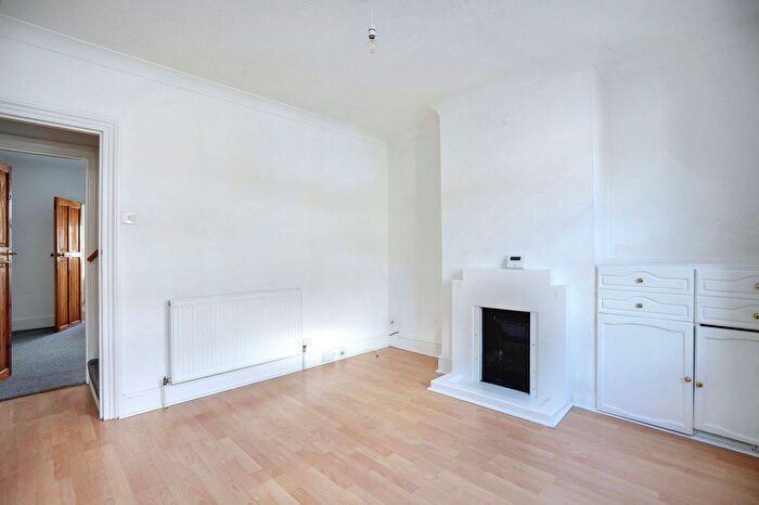 2 Bedroom End Of Terrace House To Rent In Pope Street, Maidstone, ME16