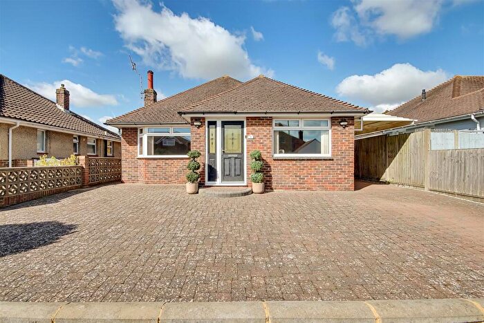 3 Bedroom Detached Bungalow For Sale In Greentrees Close, Sompting, Lancing, BN15