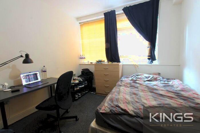 Apartment To Rent In London Road, Southampton, SO15