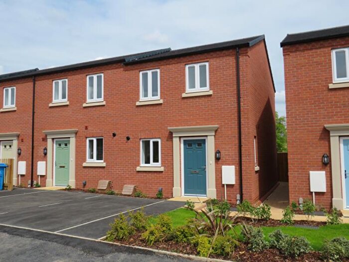 3 Bedroom Town House To Rent In Erasmus Drive, Derby, DE1