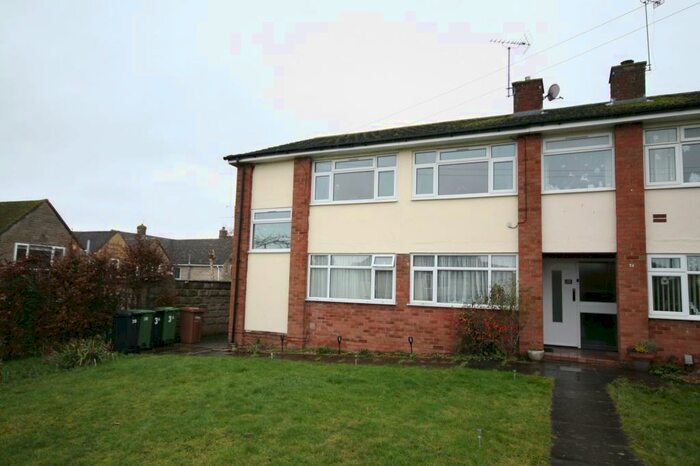 2 Bedroom Apartment To Rent In Mulberry Drive Wheatley Oxford, OX33