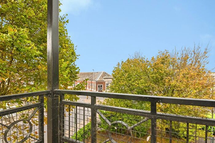 2 Bedroom Flat For Sale In Station Road, Clacton-On-Sea, Essex, CO15