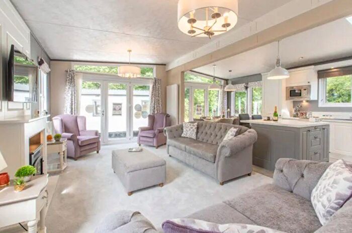 3 Bedroom Park Home For Sale In Plas Coch Country And Leisure Retreat, LL61