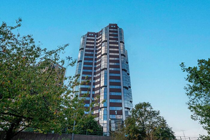 1 Bedroom Flat For Sale In Metropolitan House, Hagley Road, Birmingham, B16