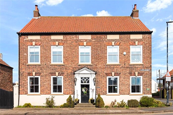 6 Bedroom Detached House For Sale In Church Street, Crowle, North Lincolnshire, DN17
