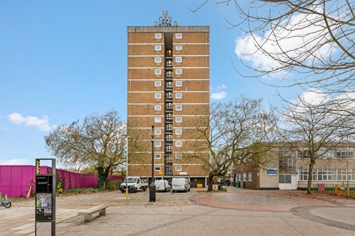 1 Bedroom Flat For Sale In The Towers, Southgate, Stevenage, Hertfordshire, England, SG1