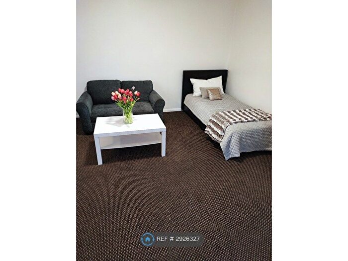 Studio To Rent In Headstone Lane, London, HA2