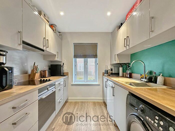 2 Bedroom Semi-Detached House For Sale In Lilianna Road, Colchester, CO4