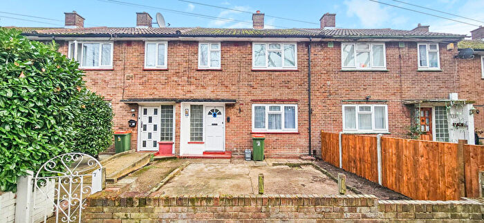 4 Bedroom Terraced House To Rent In Canning Town, London, E16