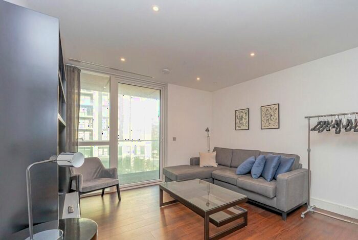 1 Bedroom Apartment To Rent In Maine Tower, Harbour Way, Canary Wharf, London, E14