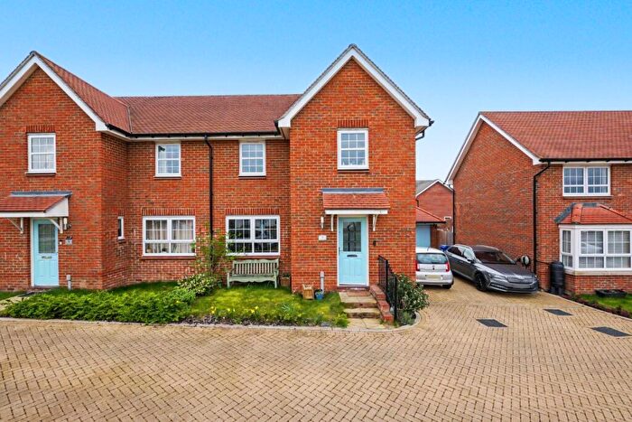 4 Bedroom Semi-Detached House For Sale In Russett Lane, Faversham, Kent, ME13