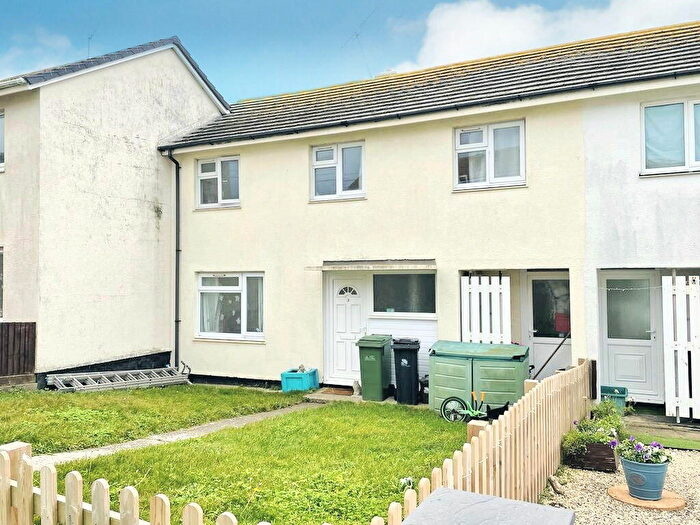 3 Bedroom Terraced House To Rent In Blindmere Road, DT5