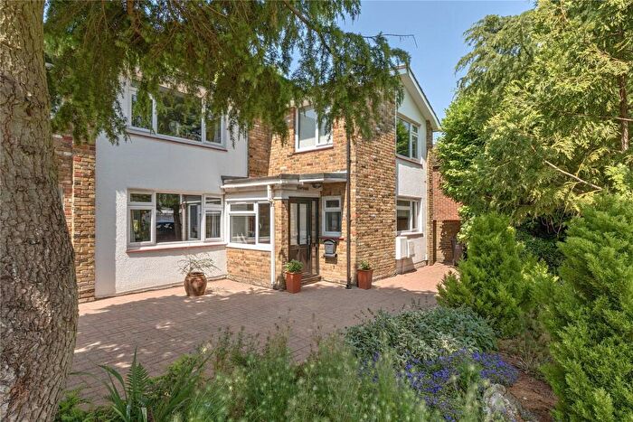 4 Bedroom Detached House For Sale In Grasmere Road, Orpington, BR6