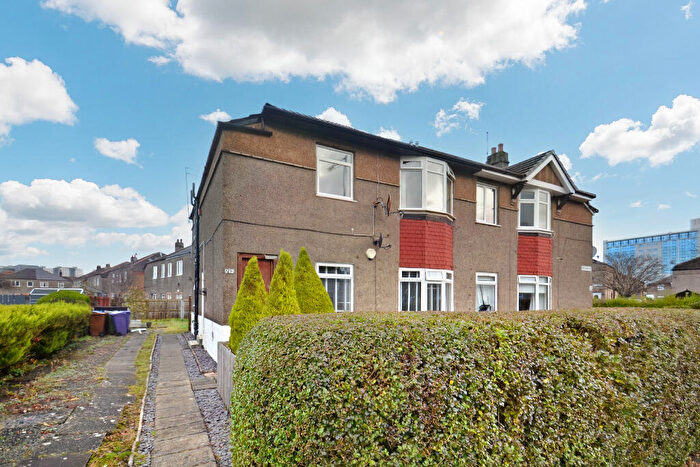 3 Bedroom Flat To Rent In Mosspark Drive, Cardonald, G52