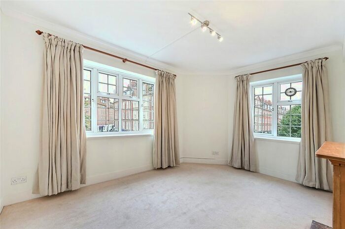 1 Bedroom Flat To Rent In Whiteheads Grove, Chelsea, SW3