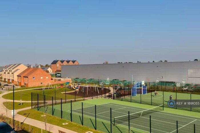2 Bedroom Flat To Rent In Kestrel Rise, Trumpington, Cambridge, CB2