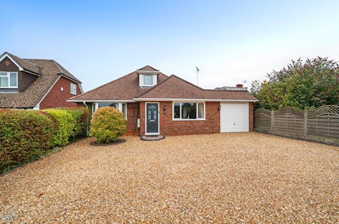 5 Bedroom Chalet For Sale In Byfleet Avenue, Old Basing, Basingstoke, RG24