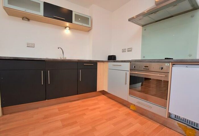 1 Bedroom Apartment To Rent In West One Central, Fitzwilliam St, S1