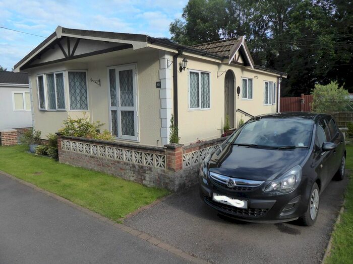 2 Bedroom Park Home For Sale In Long Pightle Park, Chandlers Cross, Rickmansworth, Hertfordshire, WD3